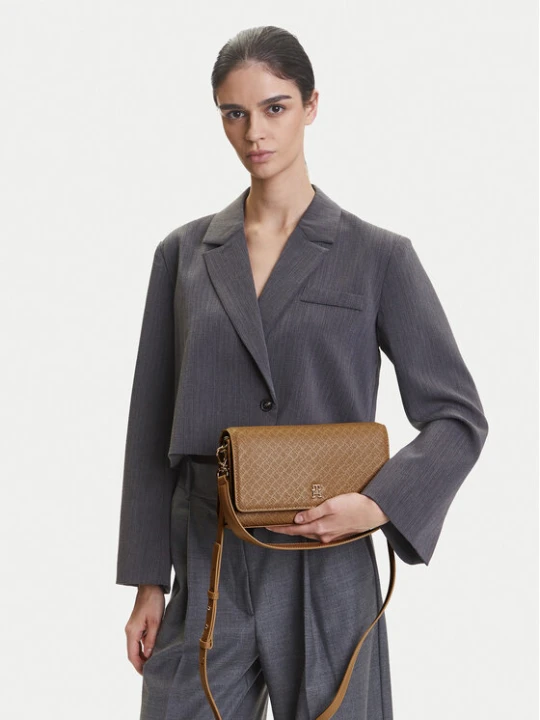 Zdjęcie produktu Torebka Tommy Hilfiger AW0AW16933 Brązowy