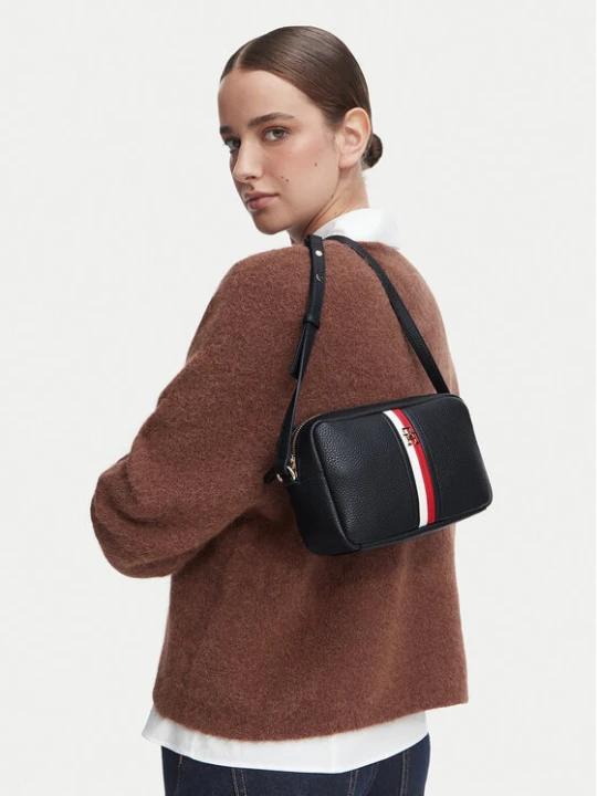 Zdjęcie produktu Torebka Tommy Hilfiger Th Corp Ess Camera Bag AW0AW19333 Granatowy