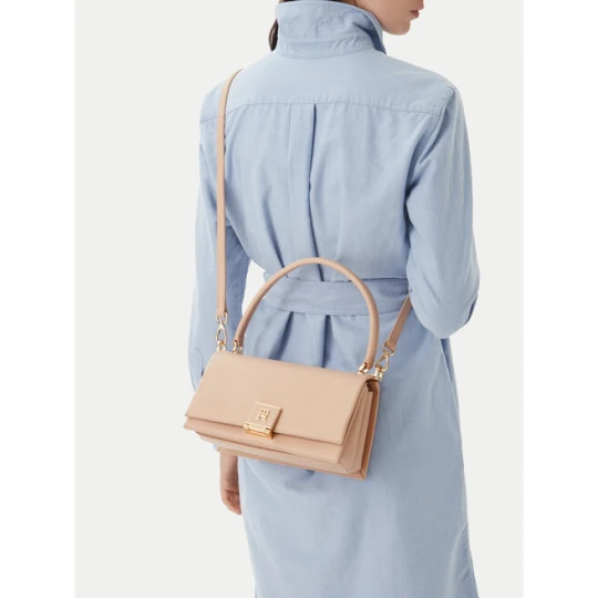 Zdjęcie produktu Torebka Tommy Hilfiger Th Monogram Pebble Grain Crossbody Bag AW0AW17216 Różowy