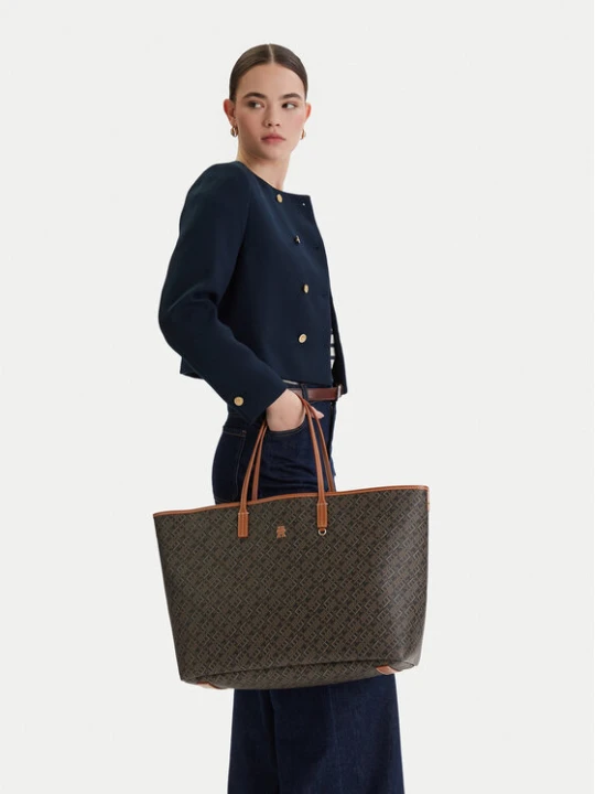 Zdjęcie produktu Torebka Tommy Hilfiger Th Monoplay Maxi Tote Le AW0AW18850 Czarny