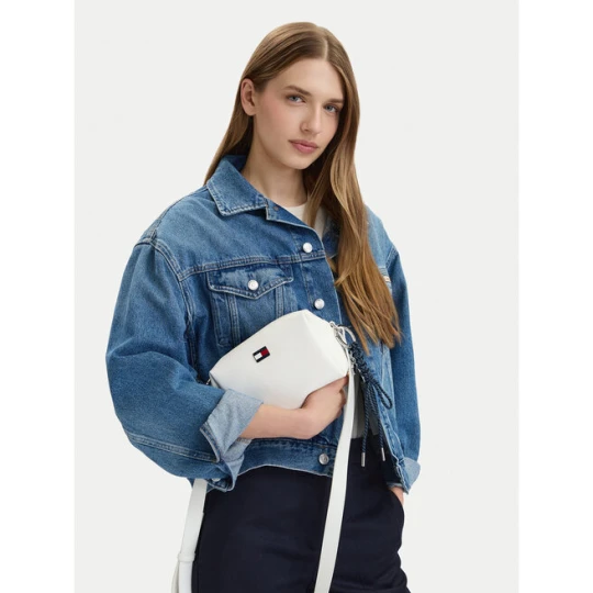 Zdjęcie produktu Torebka Tommy Jeans Tjw City Charm Camera Bag AW0AW18456 Biały