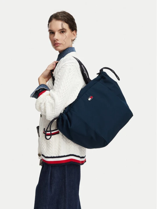 Zdjęcie produktu Torebka Tommy Jeans Tjw Ess Daily Tote AW0AW18771 Granatowy