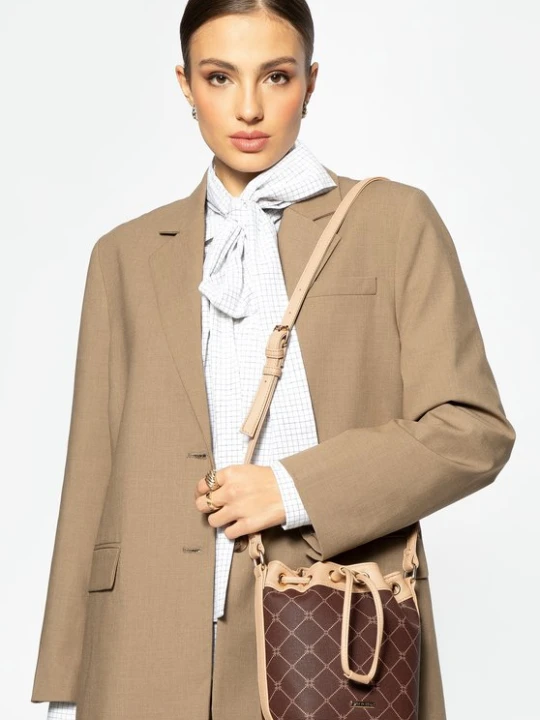 Zdjęcie produktu Torebka typu worek z ekoskóry w monogram brązowa Wittchen