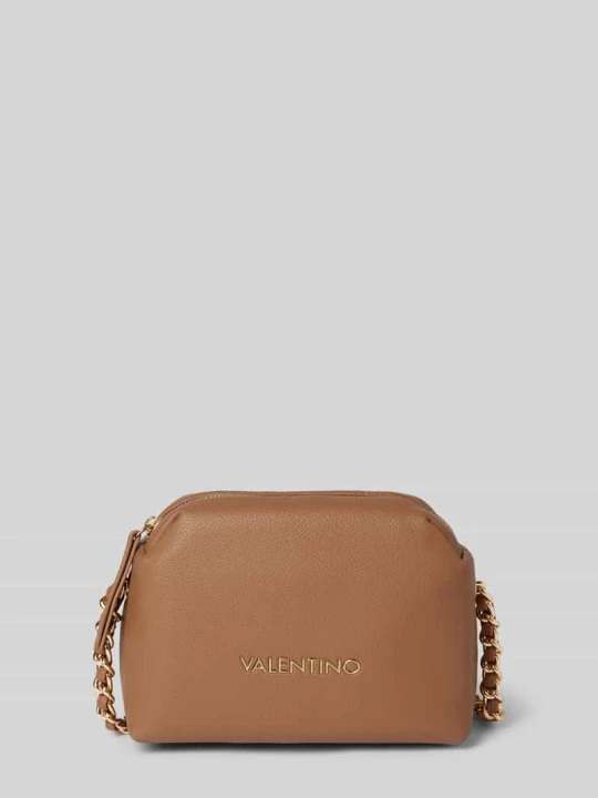 Zdjęcie produktu Torebka z aplikacją z logo model ‘ARCADIA CAMERA BAG’ VALENTINO BAGS Camel