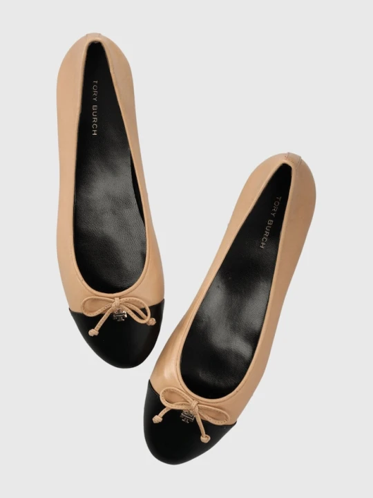 Zdjęcie produktu Tory Burch baleriny skórzane CAP-TOE BALLET beżowy