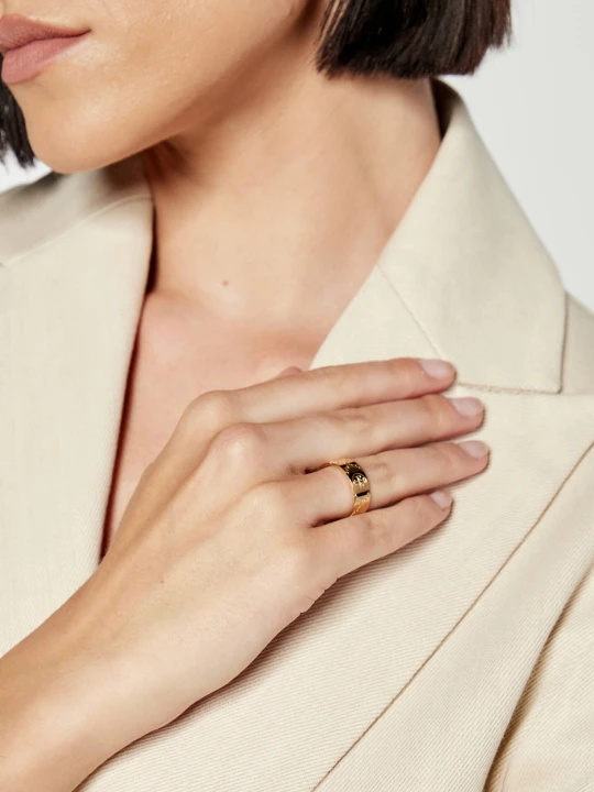 Zdjęcie produktu TORY BURCH Pierścionek monogram złoty