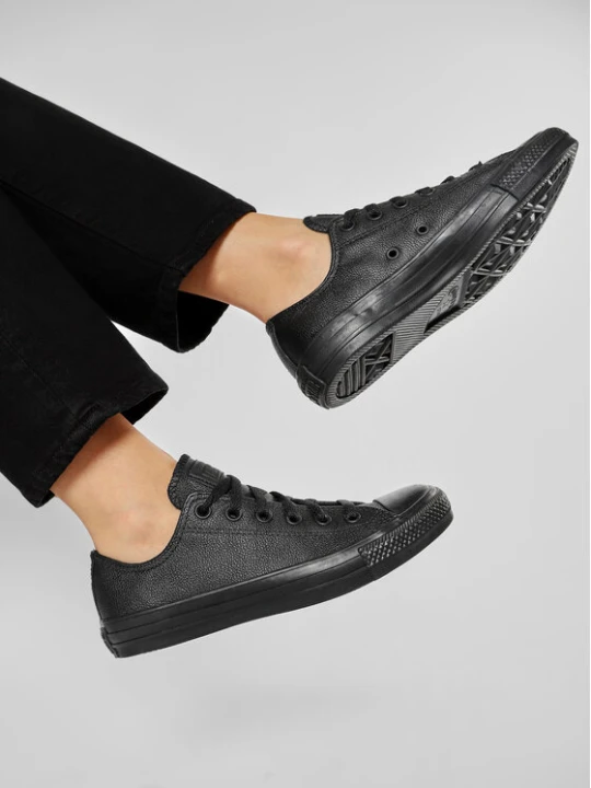 Zdjęcie produktu Trampki Converse Chuck Taylor All Star Mono Leather 135253C Czarny