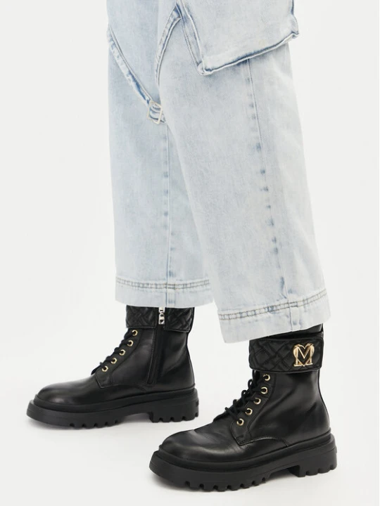 Zdjęcie produktu Trapery LOVE MOSCHINO JA24175G1LIA0000 Czarny