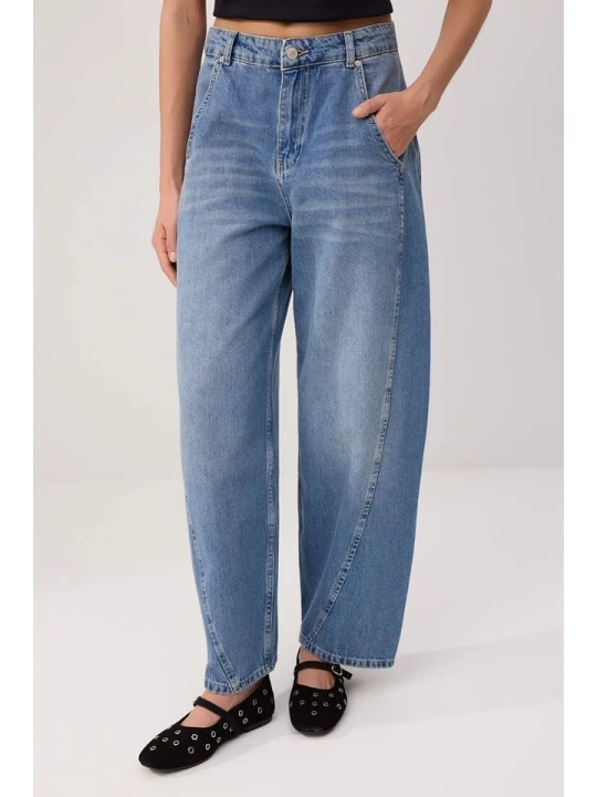 Zdjęcie produktu trendyol Dżinsy - Baggy fit - w kolorze błękitnym rozmiar: 36