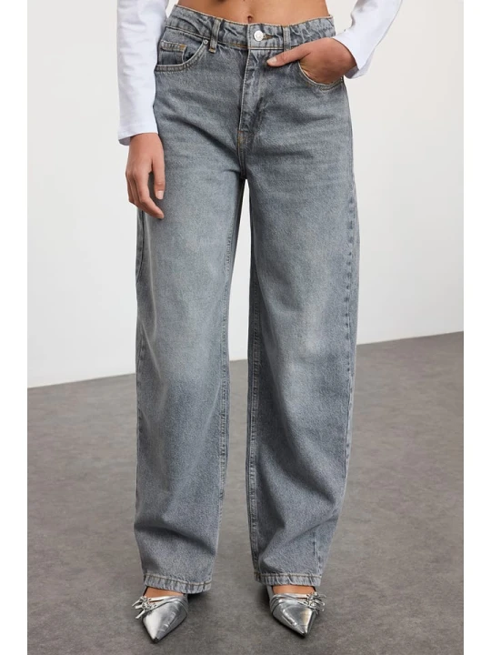 Zdjęcie produktu trendyol Dżinsy - Baggy fit - w kolorze niebieskim rozmiar: 38
