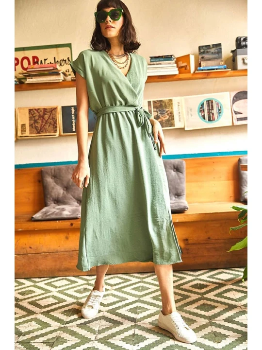 Zdjęcie produktu trendyol Sukienka w kolorze zielonym rozmiar: M
