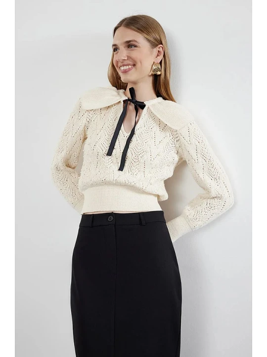 Zdjęcie produktu trendyol Sweter w kolorze kremowym rozmiar: S