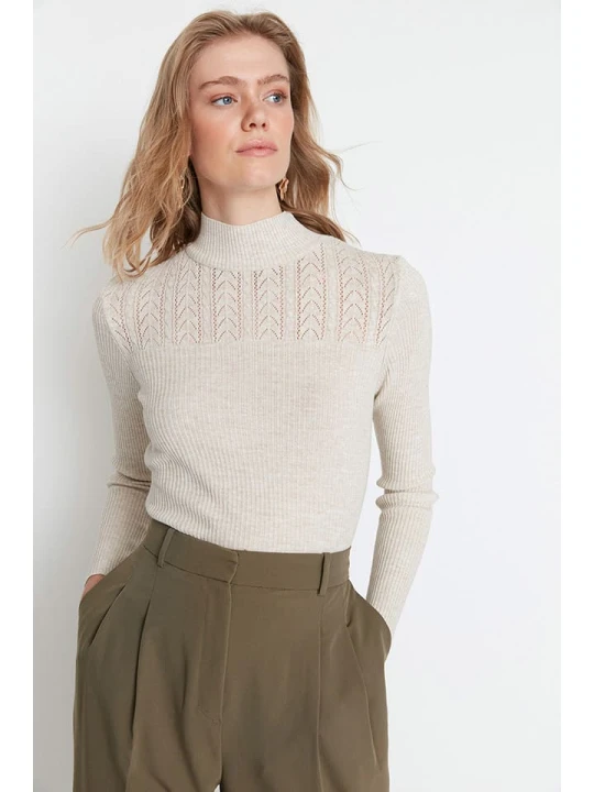 Zdjęcie produktu trendyol Sweter w kolorze kremowym rozmiar: M