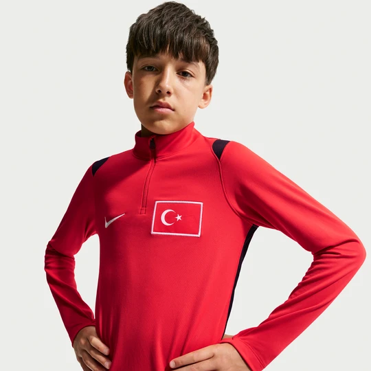 Zdjęcie produktu Treningowa koszulka piłkarska dla dużych dzieci Nike Dri-FIT Academy Pro Turcja 2026 - Czerwony
