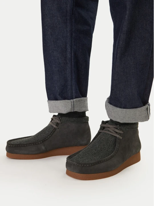 Zdjęcie produktu Trzewiki Clarks WallabeeEVO BT 26183994 Szary