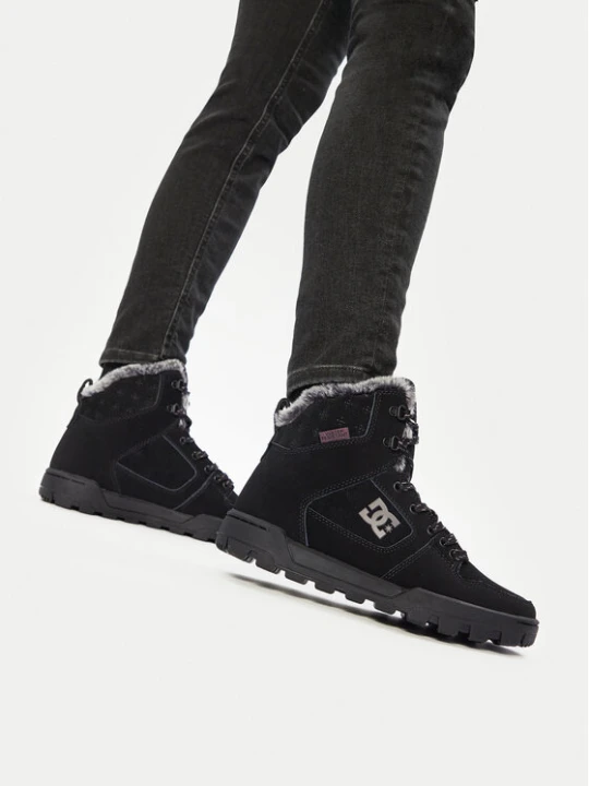 Zdjęcie produktu Trzewiki DC Shoes Manteca 4 ADJB100012-BK2 Czarny