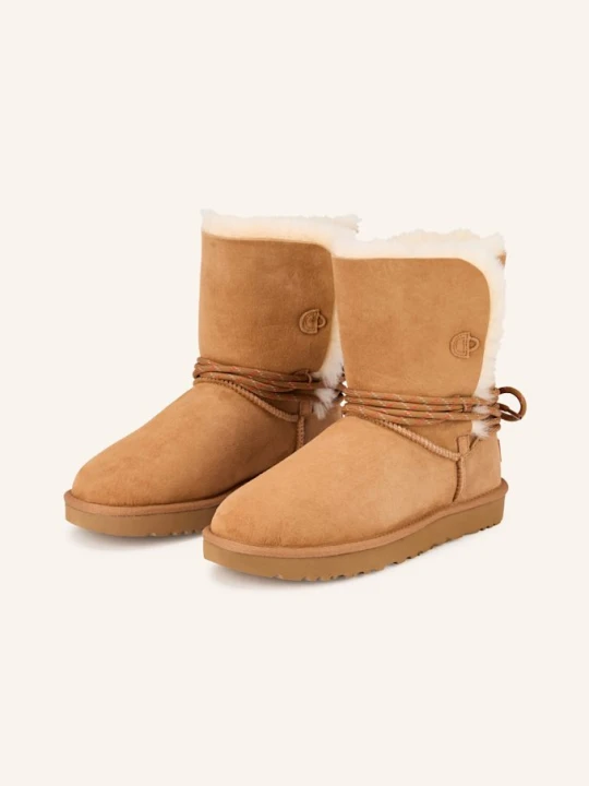 Zdjęcie produktu Ugg Botki Bailey Tie braun CAMELOWY