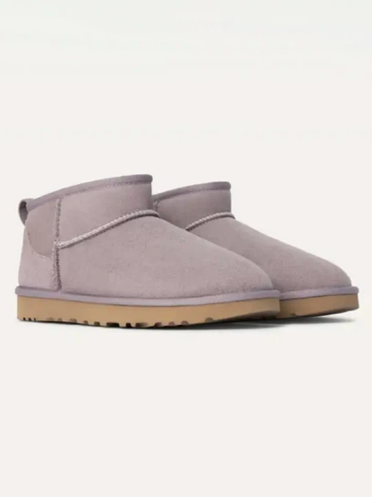 Zdjęcie produktu UGG Botki "Classic Ultra Mini" w kolorze fiołkowym rozmiar: 37