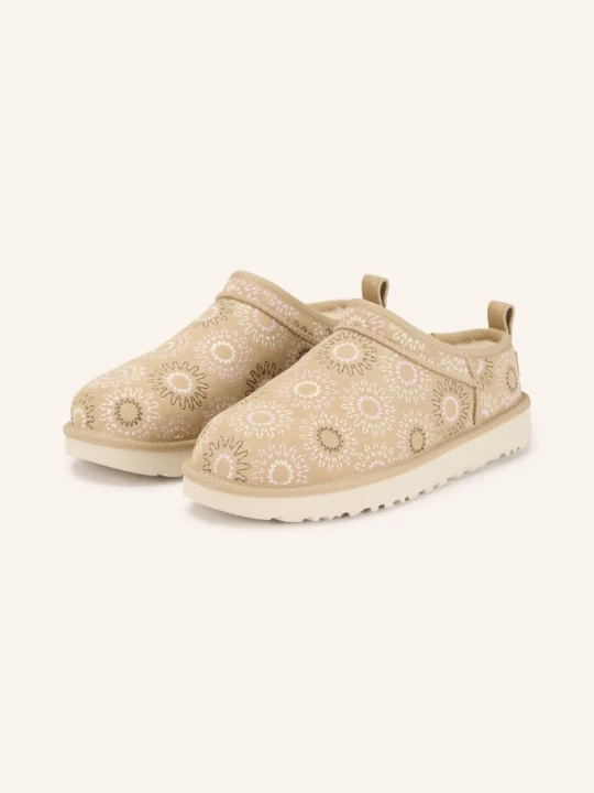 Zdjęcie produktu Ugg Pantofle Classic Micro Sun Stitch beige