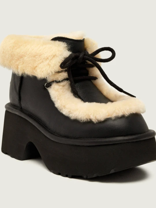 Zdjęcie produktu UGG Skórzane botki na platformie W Esmee | shearling | z dodatkiem wełny czarny