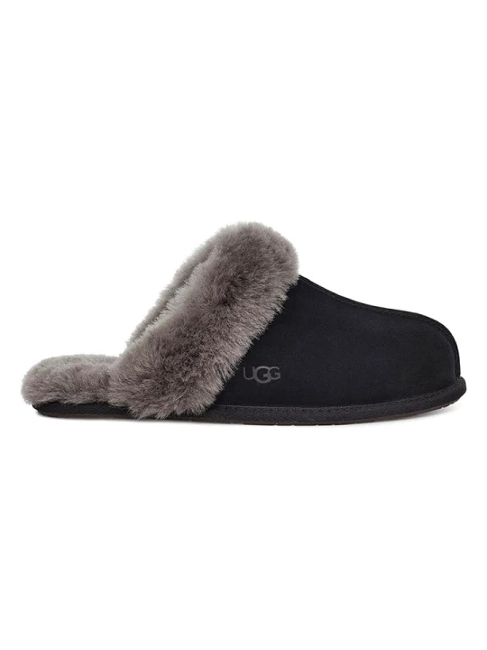 Zdjęcie produktu UGG Skórzane kapcie "Scuffette II" w kolorze czarnym rozmiar: 38
