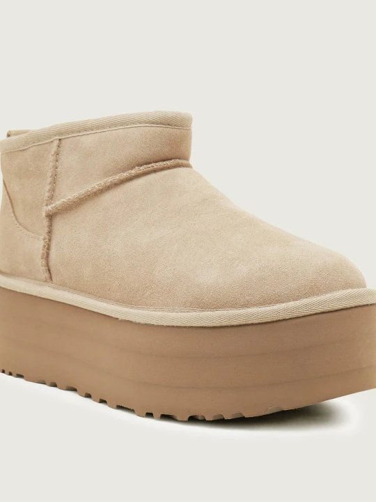 Zdjęcie produktu UGG Śniegowce Classic Ultra Mini | zamsz