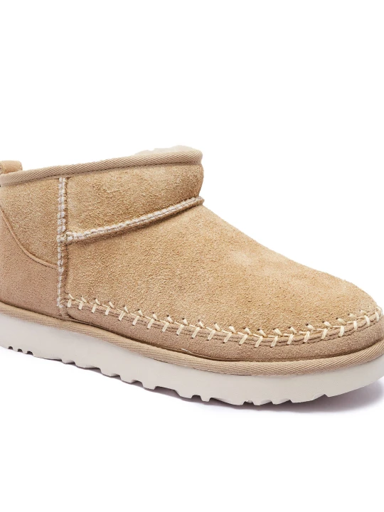 Zdjęcie produktu UGG Śniegowce W CLASSIC ULTRA MINI BIARRITZ | zamsz beżowy