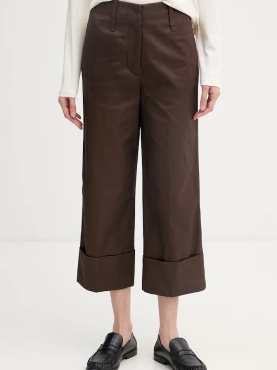 Zdjęcie produktu United Colors of Benetton spodnie chinos damskie bawełniane brązowy
