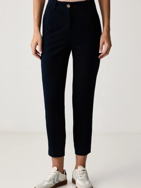 Zdjęcie produktu United Colors of Benetton spodnie slim fit damskie