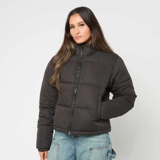 Zdjęcie produktu Ladies Peached Puffer Jacket With Hood Urban Classics czarny