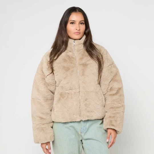 Zdjęcie produktu Ladies Short Faux Fur Puffer Jacket Urban Classics beż