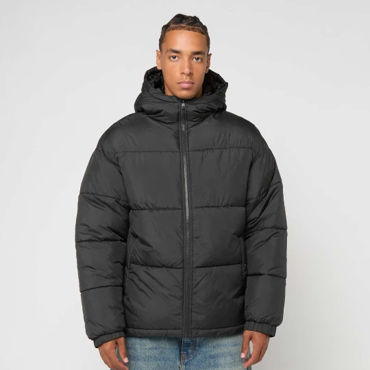 Zdjęcie produktu Shiny Puffer Jacket With Hood Urban Classics czarny
