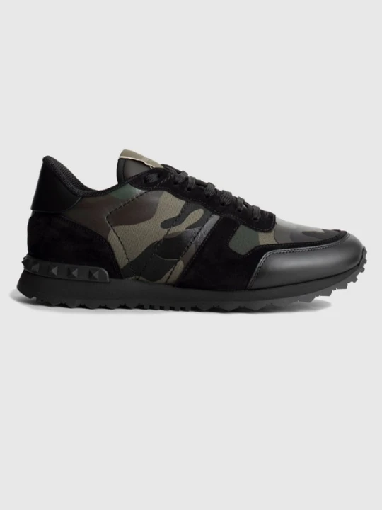 Zdjęcie produktu VALENTINO Garavani czarne sneakersy rockrunner w kamuflażu khaki, Rozmiar 40