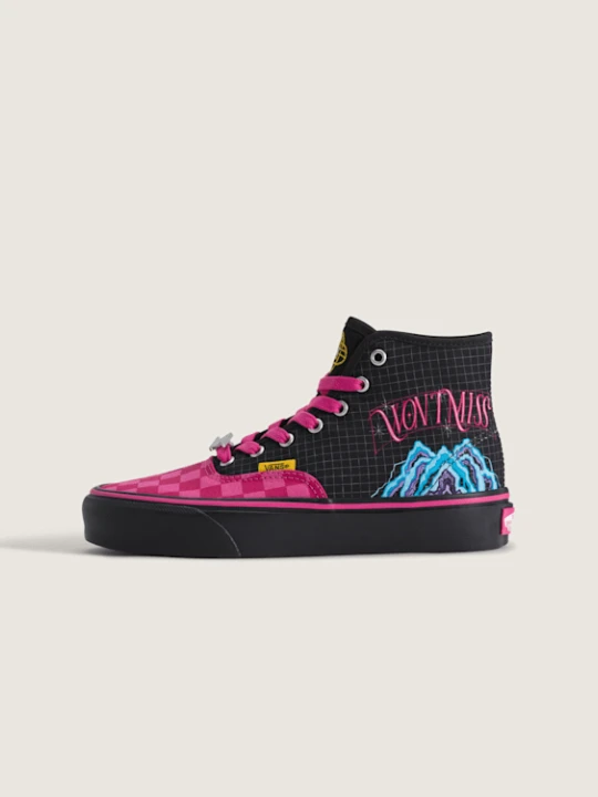 Zdjęcie produktu Vans - Buty dla dzieci KPop Demon Hunters x Vans Authentic Hi 2.0 (8-14 lat)unisex, Czarny