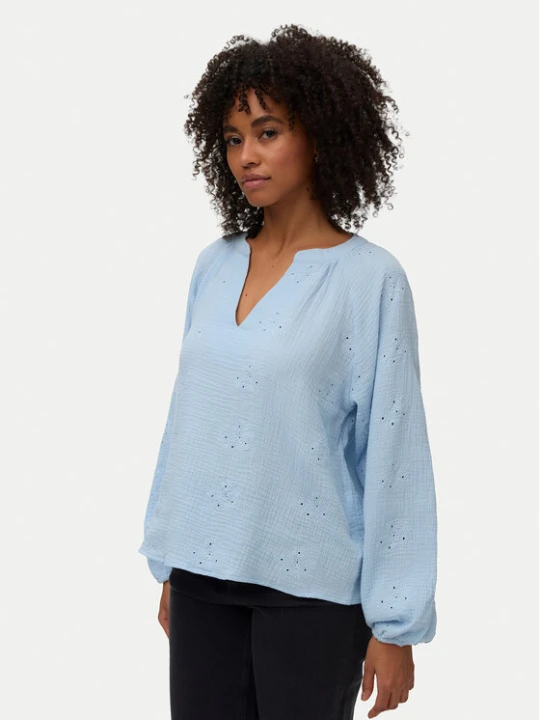 Zdjęcie produktu Vero Moda Bluzka Natali 10342739 Niebieski jasny Regular Fit