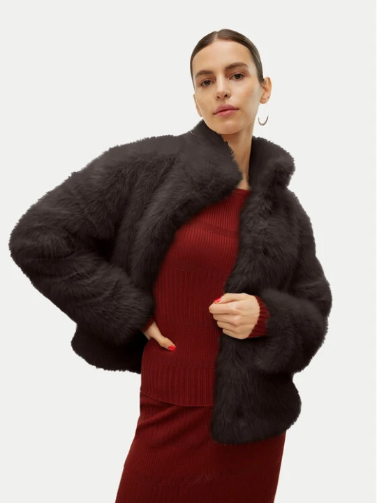 Zdjęcie produktu Vero Moda Futro Monroe 10315328 Brązowy Regular Fit