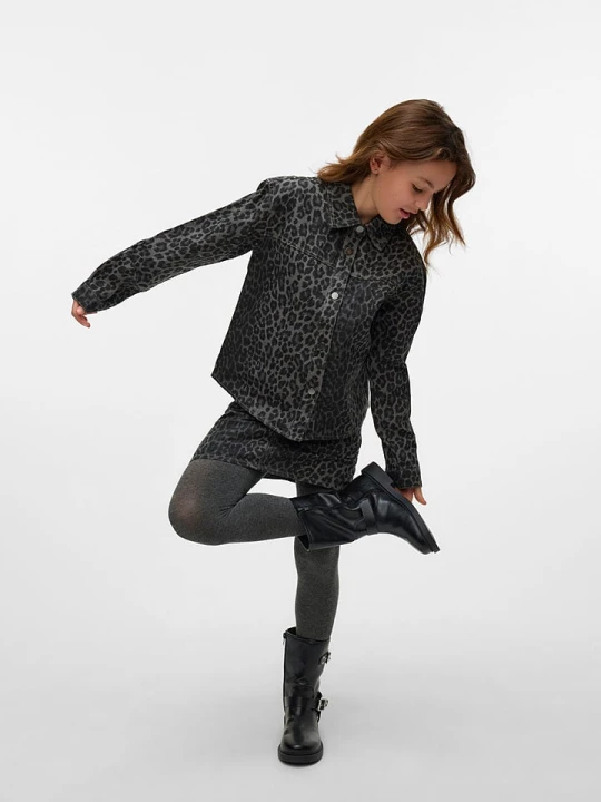 Zdjęcie produktu Vero Moda Girl Koszulka "Lenora" w kolorze szarym rozmiar: 146