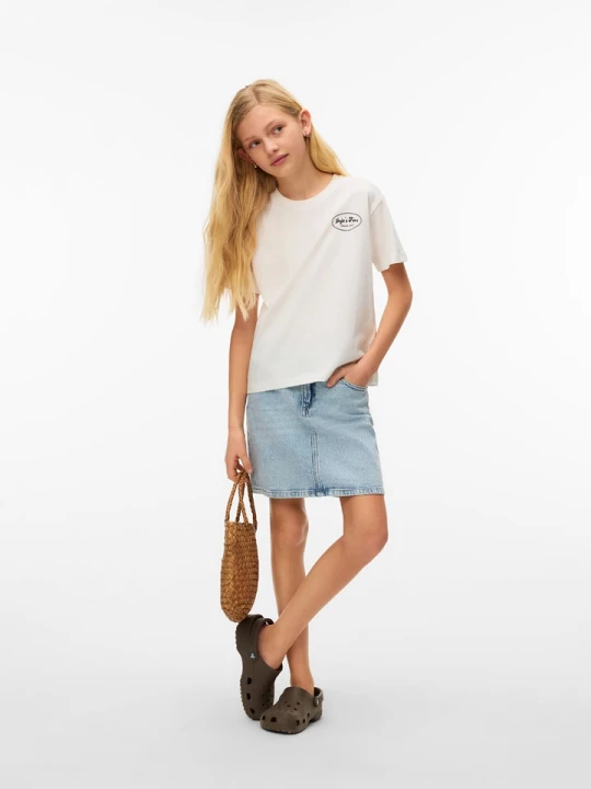 Zdjęcie produktu Vero Moda Girl Koszulka "Zandra" w kolorze kremowym rozmiar: 158/164