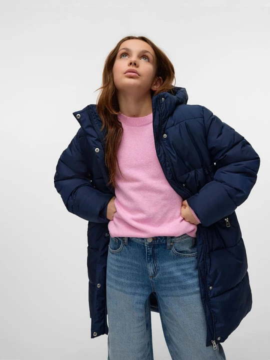 Zdjęcie produktu Vero Moda Girl Kurtka zimowa "Nova" w kolorze granatowym rozmiar: 152