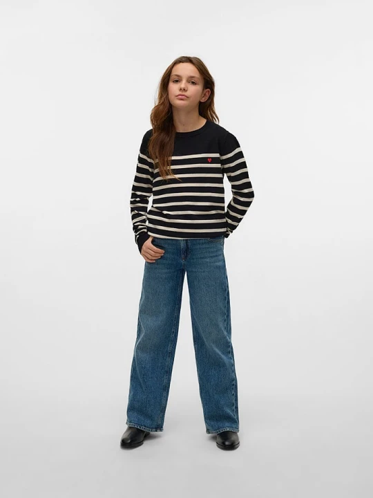 Zdjęcie produktu Vero Moda Girl Sweter "Dory" w kolorze kremowo-czarnym rozmiar: 134/140
