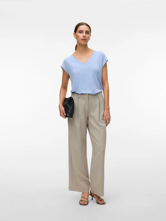 Zdjęcie produktu Vero Moda Koszulka w kolorze błękitnym rozmiar: S