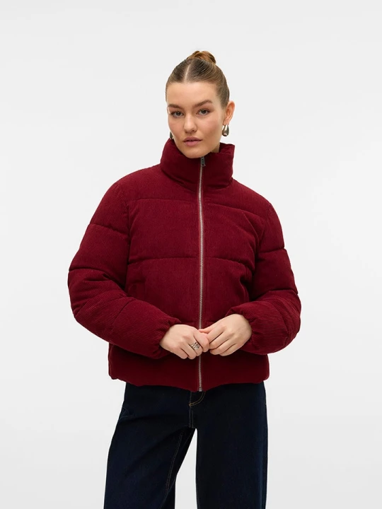 Zdjęcie produktu Vero Moda Kurtka pikowana w kolorze bordowym rozmiar: S