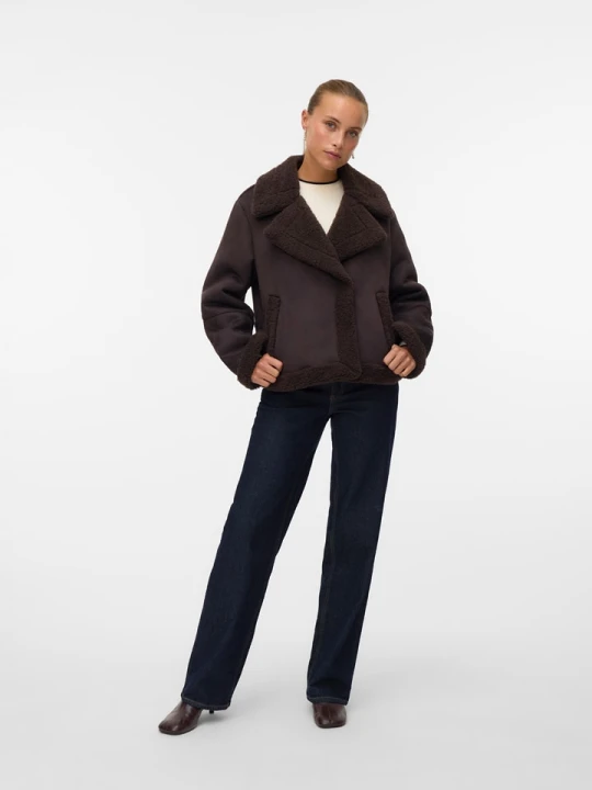 Zdjęcie produktu Vero Moda Kurtka przejściowa w kolorze ciemnobrązowym rozmiar: L