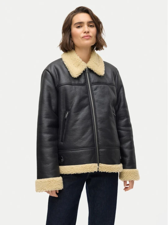 Zdjęcie produktu Vero Moda Kurtka z imitacji skóry Kay 10310165 Czarny Regular Fit