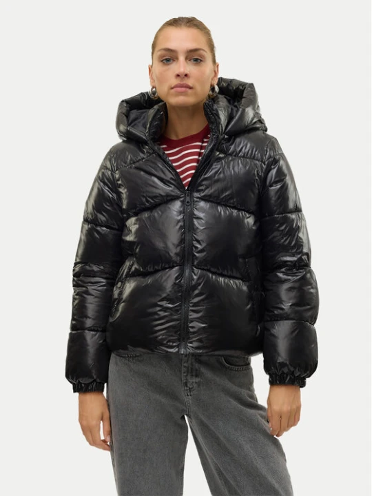Zdjęcie produktu Vero Moda Kurtka zimowa Uppsashiny 10319303 Czarny Regular Fit