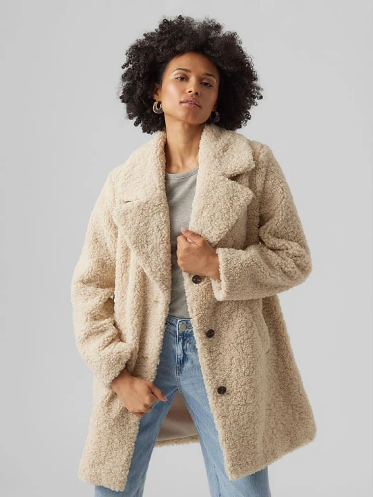 Zdjęcie produktu Vero Moda Płaszcz pluszowy w kolorze beżowym rozmiar: XS