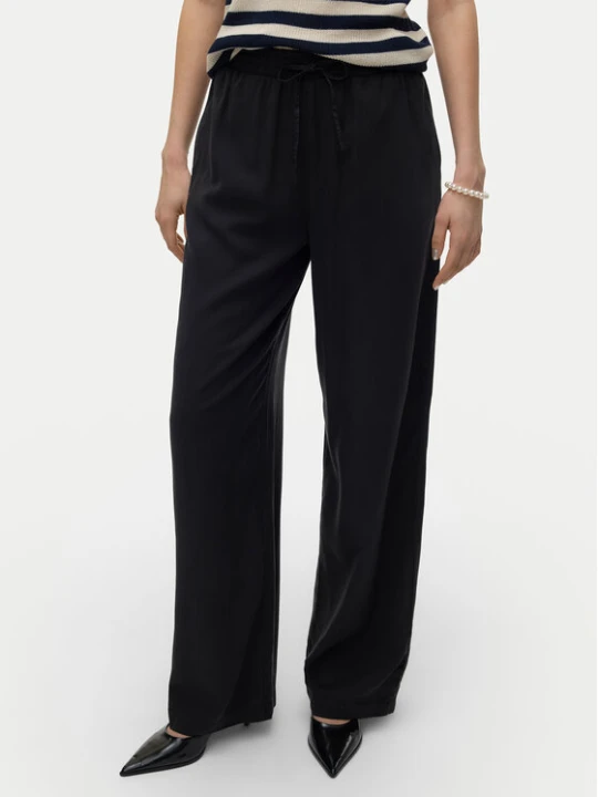 Zdjęcie produktu Vero Moda Spodnie materiałowe Bree 10304898 Czarny Loose Fit