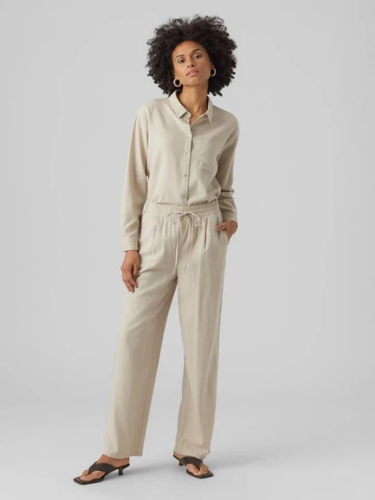 Zdjęcie produktu Vero Moda Spodnie w kolorze beżowym rozmiar: M