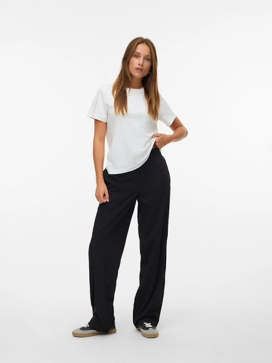 Zdjęcie produktu Vero Moda Spodnie w kolorze czarnym rozmiar: 34/L30