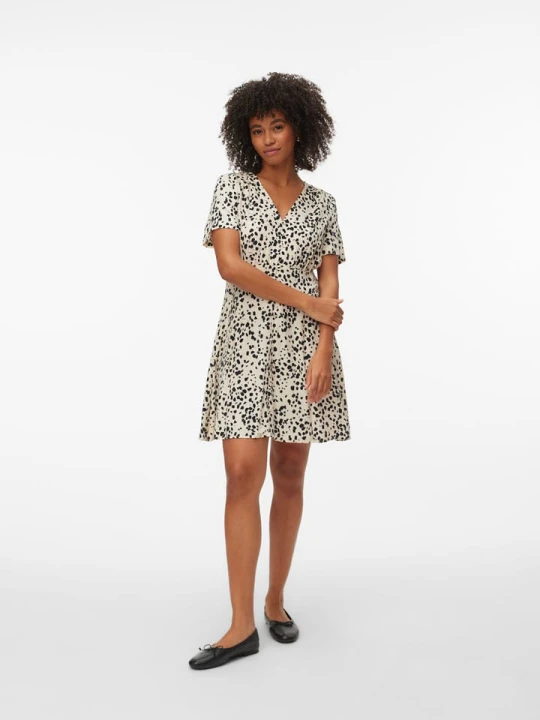 Zdjęcie produktu Vero Moda Sukienka w kolorze kremowo-czarnym rozmiar: S